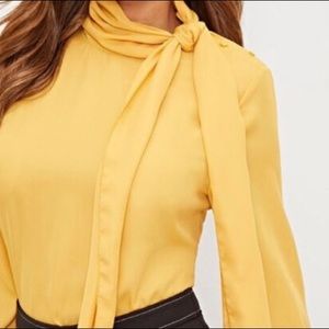 - NWOT -Long sleeve blouse